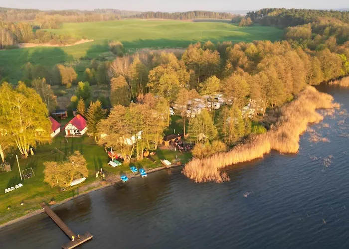 W Osrodku Taurus Nad Jeziorem Lubie Holiday park *